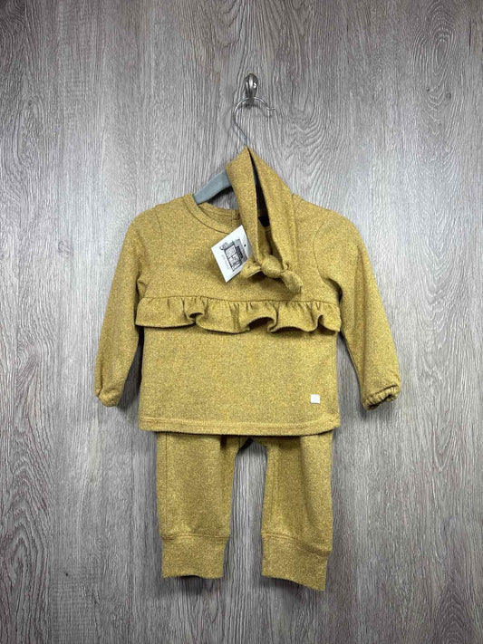 7 for all mankind Size 6-9m Outfit