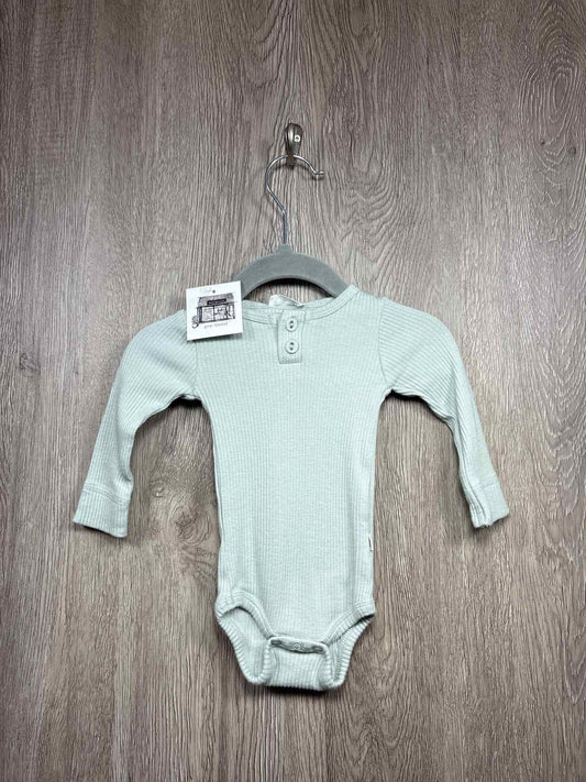 Jamie Kay Size 0-3m Onesie