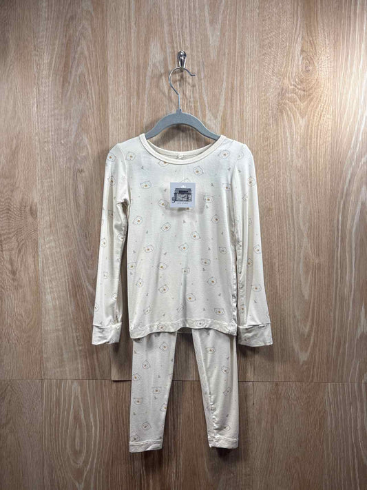 Quincy Mae Size 4-5y Pajamas