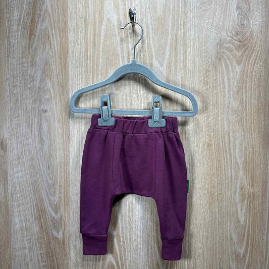 Parade Child Size 0-3m Sample Sale