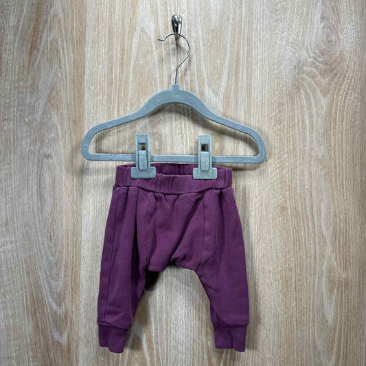 Parade Child Size 0-3m Sample Sale