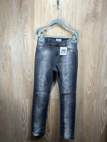 Mayoral Size 6y Pants
