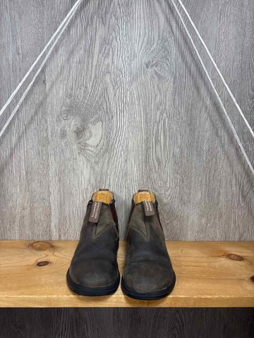 Blundstones Size C10 Boots