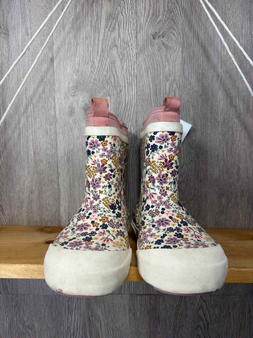 Size Y1 Rain Boots