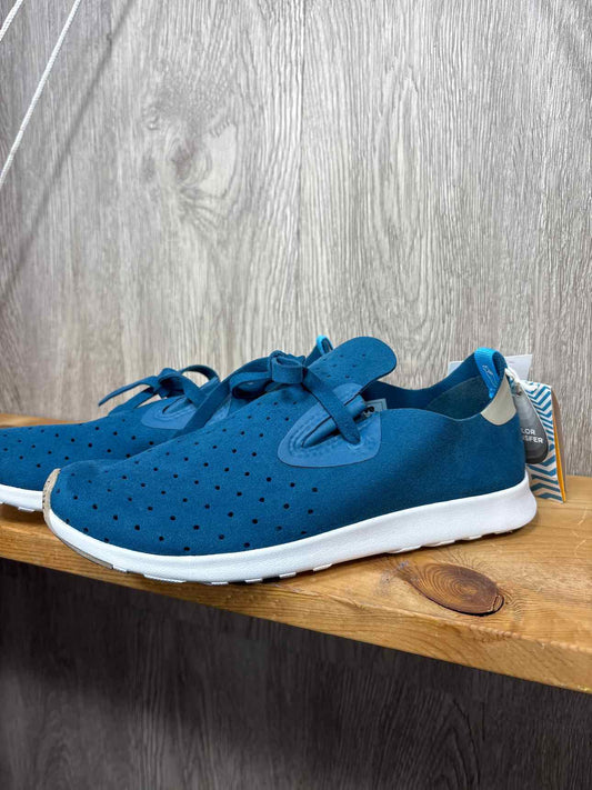 Native Size Y4 Sneakers