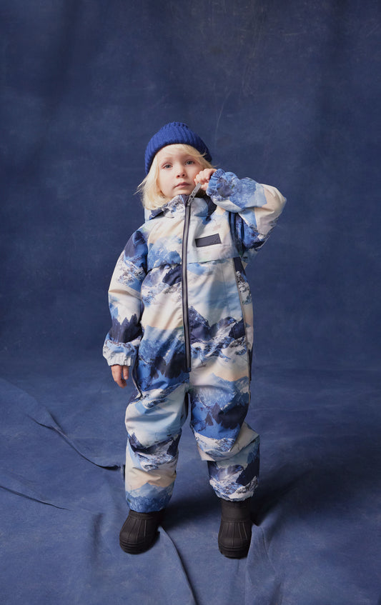 karli - vibrant blue
