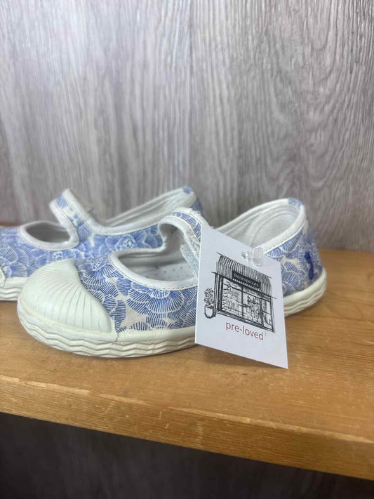 Jacadi Size C8 Sneakers