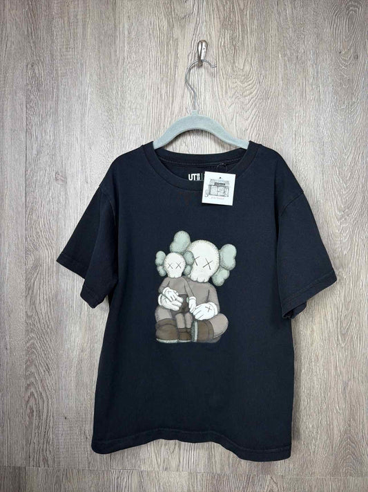 Uniqlo Size 7-8y Shirt