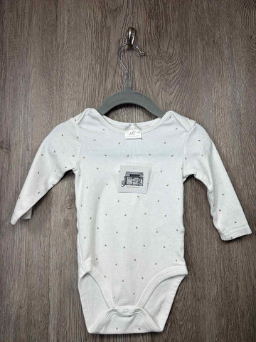 Zara Size 6-9m Onesie