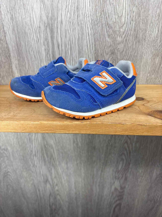 New Balance Size C6 Sneakers