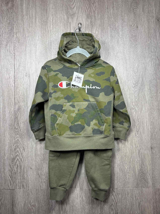 Champion Outfit