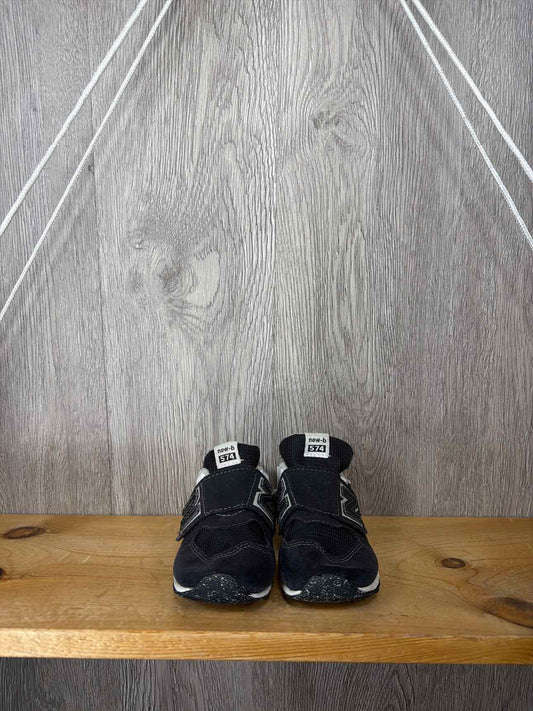 New Balance Size C7 Sneakers