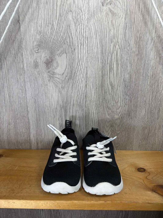 Jan & Jul Size C10 Sneakers