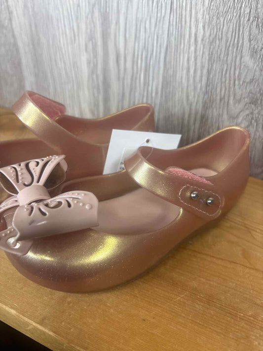 Mini Melissa Size C6 Dress Up