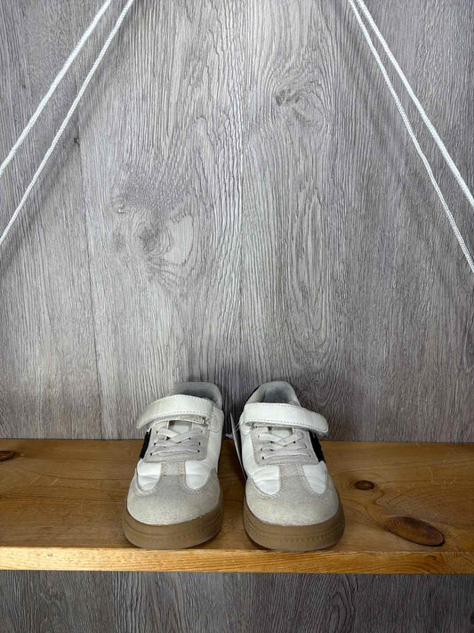Size C10 Sneakers