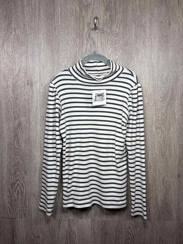 Petits Vilains Size 6-7y Shirt
