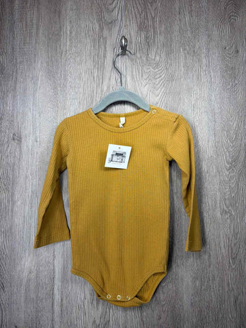 Quincy Mae Size 12-18m Onesie
