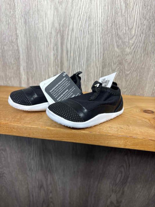 Bobux Size C4 Sneakers