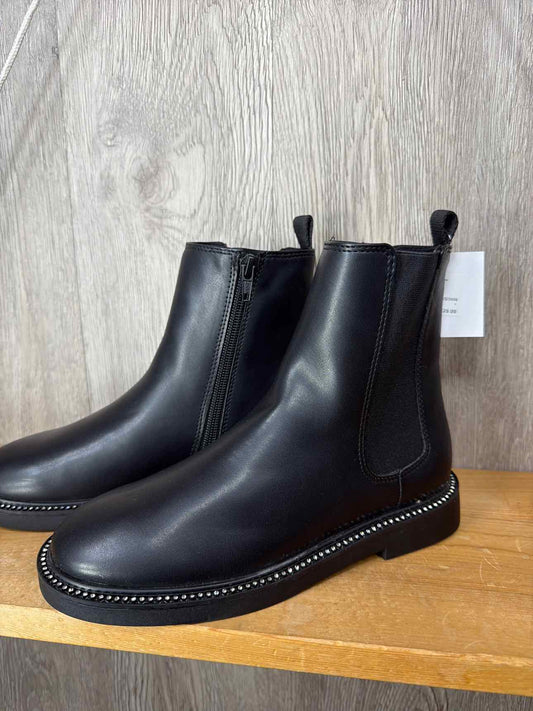Zara Size Y3 Boots