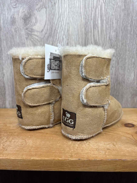 Uggs Size C5 Soft Sole