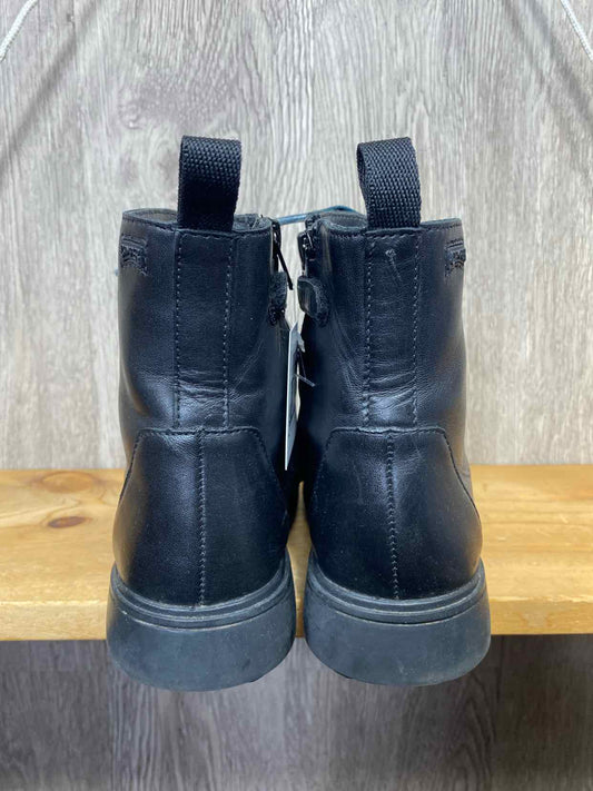 Camper Size Y4 Boots