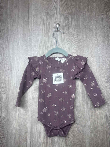 Jamie Kay Size 6-12m Onesie