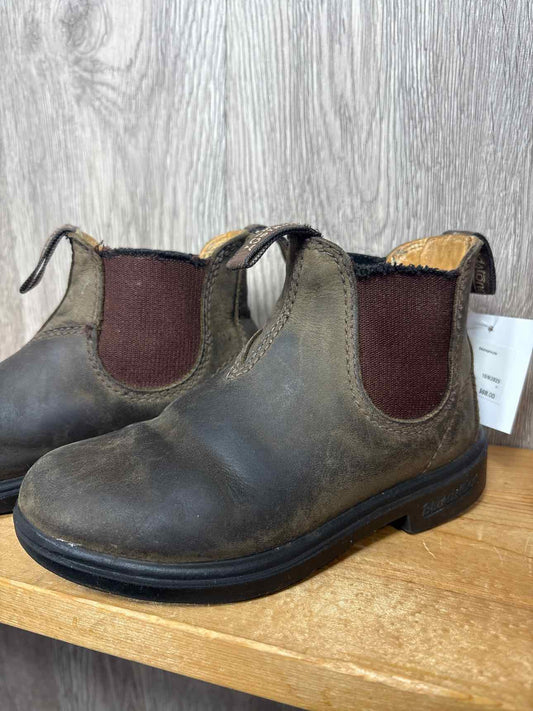 Blundstones Size C10 Boots