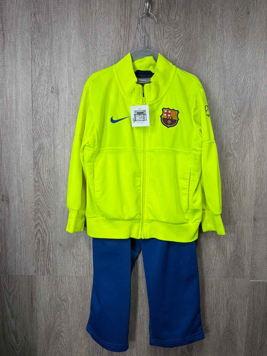 Nike Size 5-6y Outfit