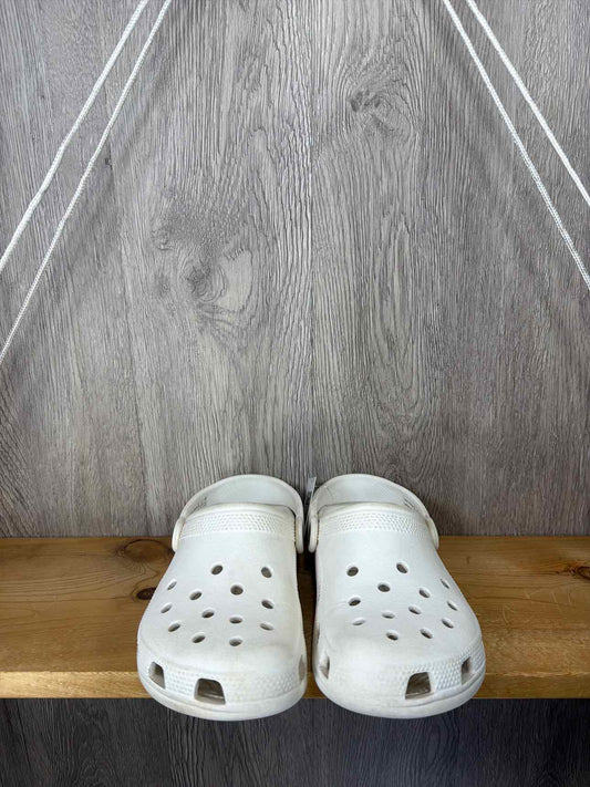 Crocs Size Y3 Summer