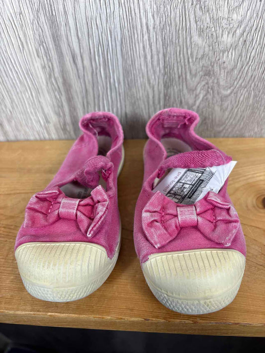 Size C10 Sneakers