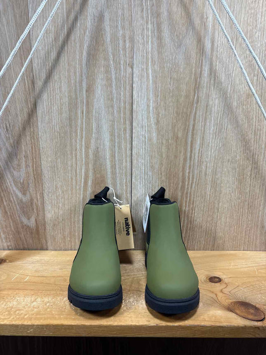 Native Size C7 Rain Boots