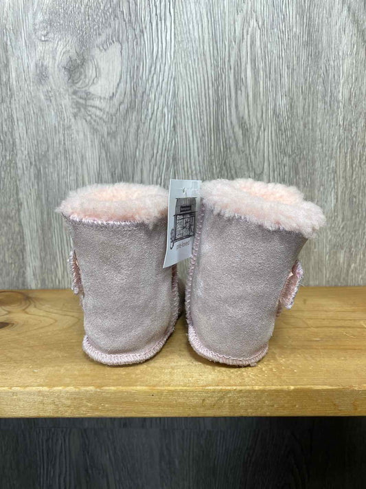 Uggs Size C3 Soft Sole