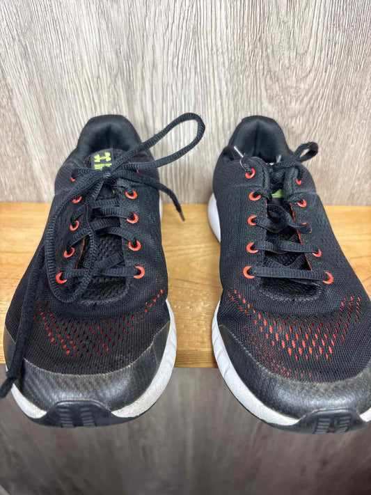 Under Armour Size Y4 Sneakers