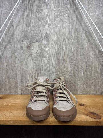 Size C11 Sneakers