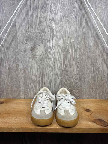 Zara Size C9 Sneakers