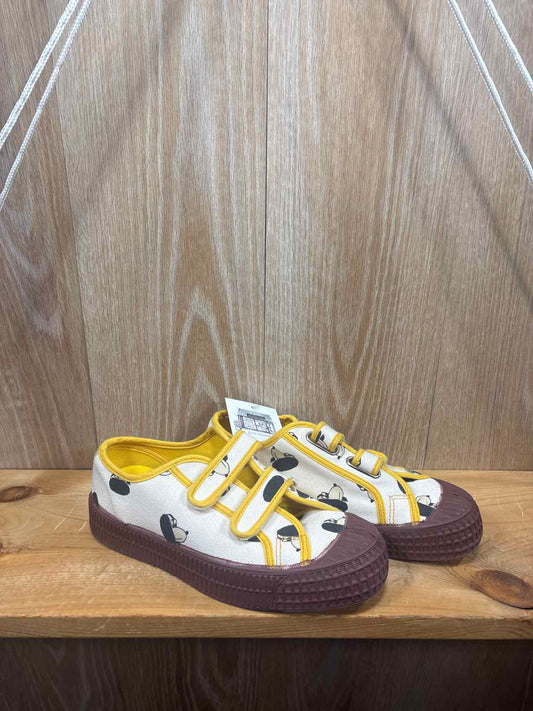 Size Y2 Sneakers