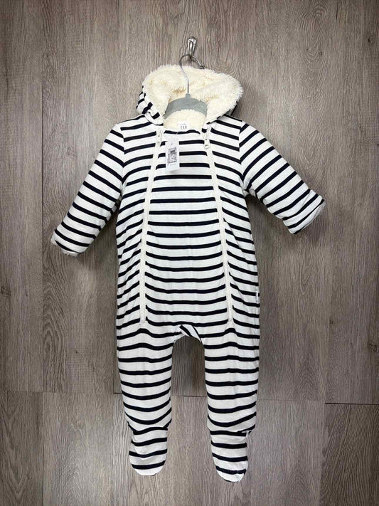 Gap Size 6-12m Jackets & Outerwear