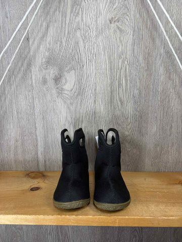 Bogs Size C4 Boots