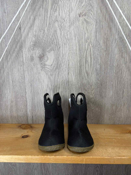 Bogs Size C4 Boots