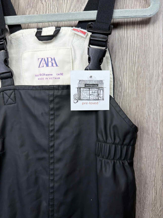 Zara Size 18-24m Rain gear