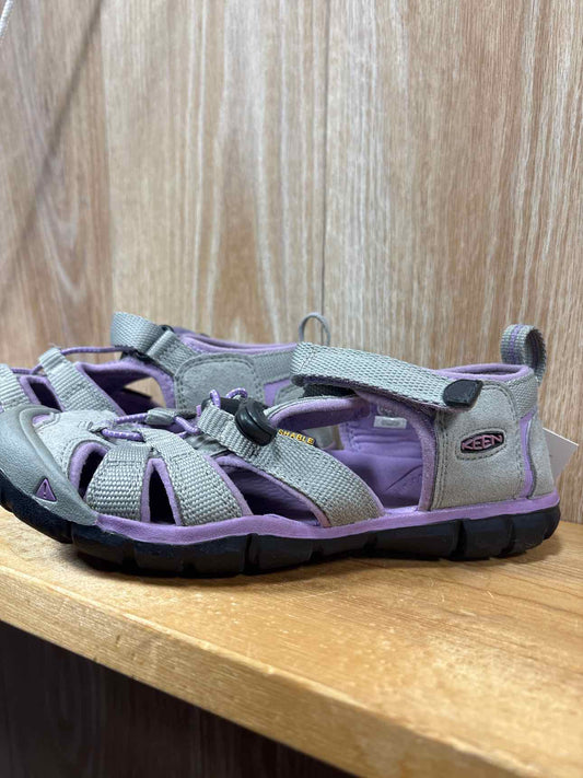 Keen Size Y2 Summer
