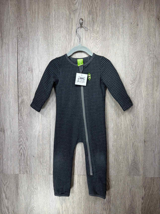 Peekaboo Beans Size 12-18m Romper