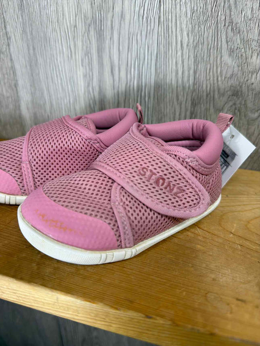 Stonz Size C6 Sneakers
