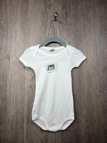 Petit Bateau Size 9-12m Onesie