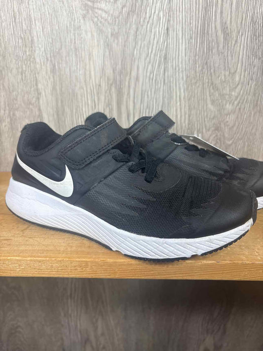 Nike Size Y2 Sneakers