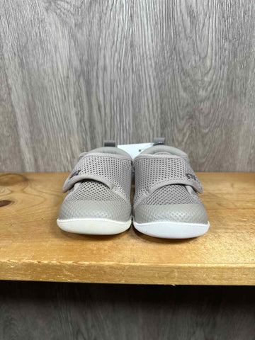 Stonz Size C4 Sneakers