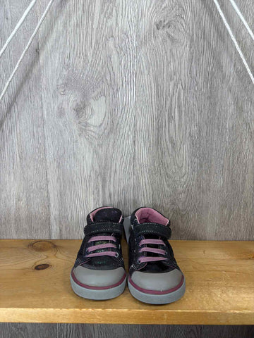 See Kai Run Size C8 Sneakers