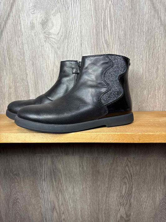 Camper Size Y4 Boots