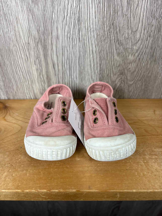 Victoria Size C6 Sneakers