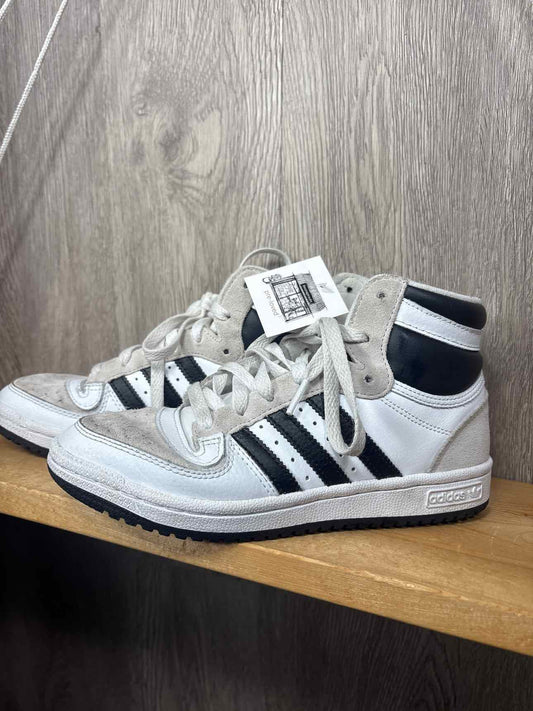 Adidas Size Y5 Sneakers